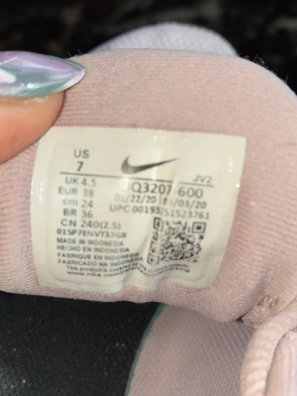 Nike Revolution 5 Womens 7 Running Shoes Pink Rose Gold BQ3207-600 Sneakers